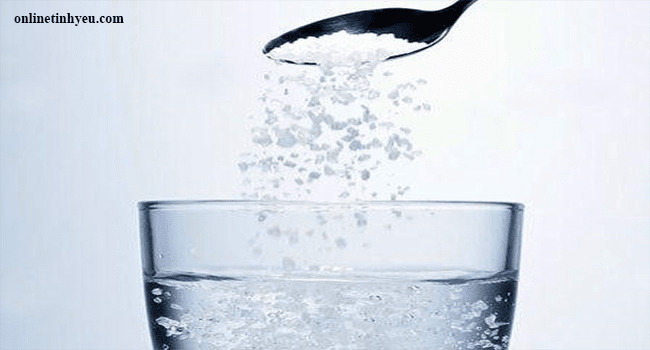 Ly nước và muối