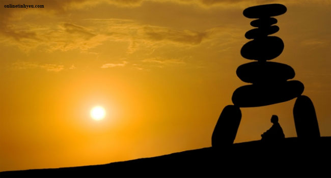 Lặng nhìn con sóng thịnh suy