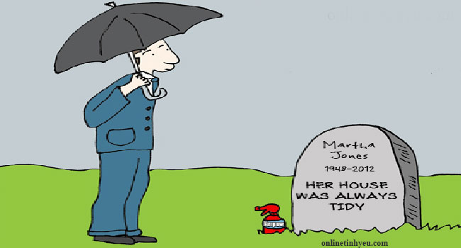 Ngôi mộ phủ nhiều hoa